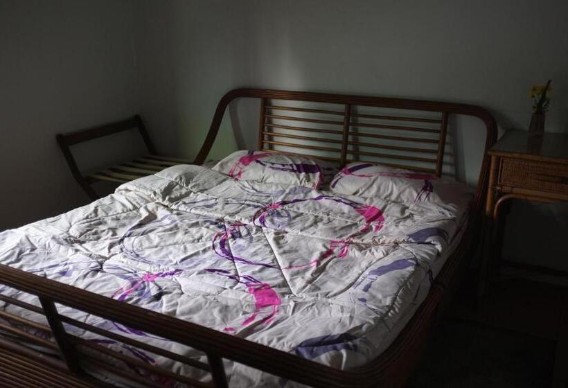 بنسيون Sepat Village House By The Beach