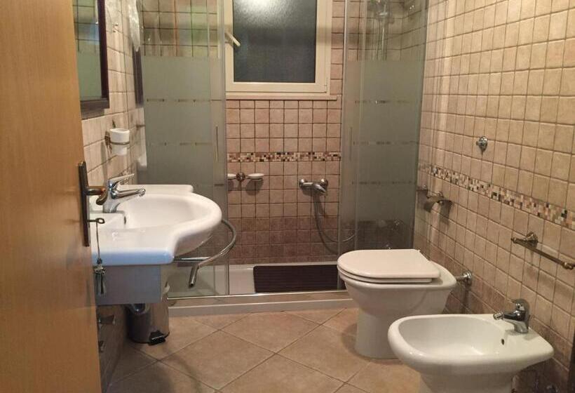 פנסיון Tenuta Il Papavero Rosso