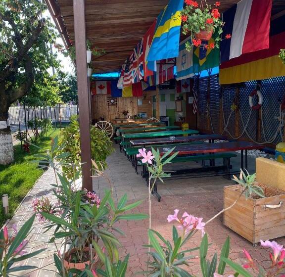 بنسيون Vila Flory & Crystiana