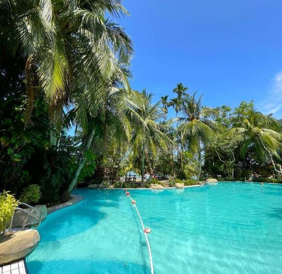 Rainbow Paradise Beach Resort