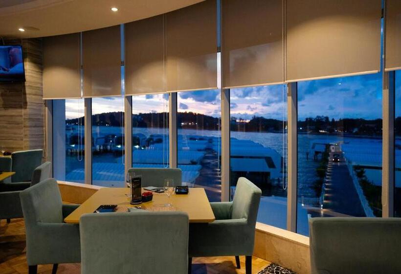 Курорт Lexis Hibiscus Port Dickson