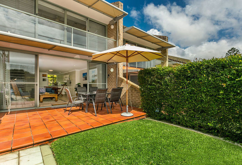 Number 4 James Cook Apartments