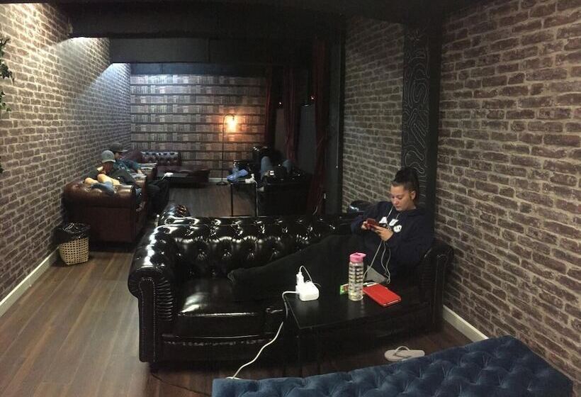 فندق صغير Europa Melbourne