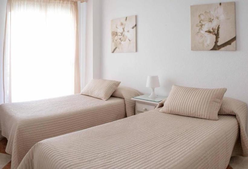 هاستل Hostal Jomarijo