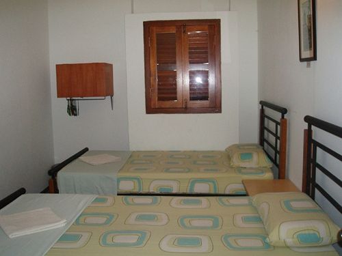 הוסטל Hutton Suites