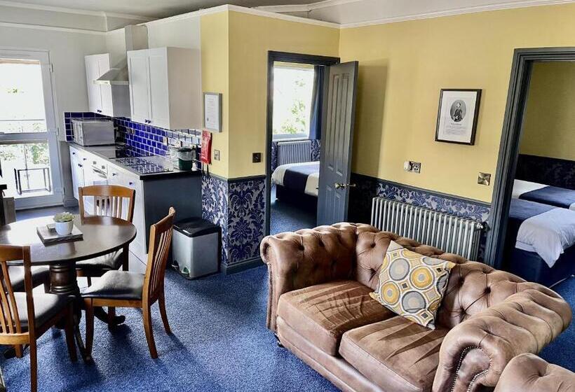 Atlantis Holiday Apartments