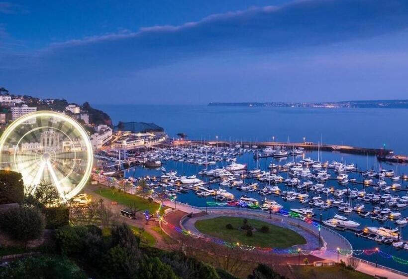 Atlantis Holiday Apartments