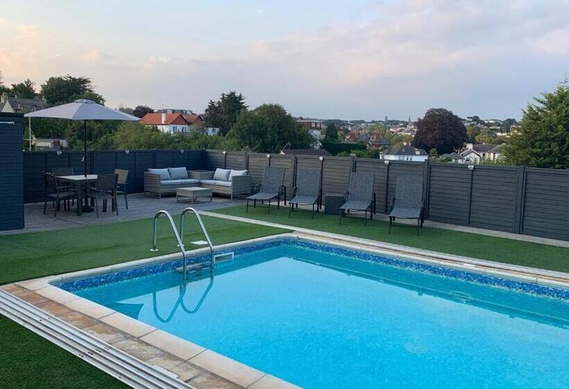 Atlantis Holiday Apartments