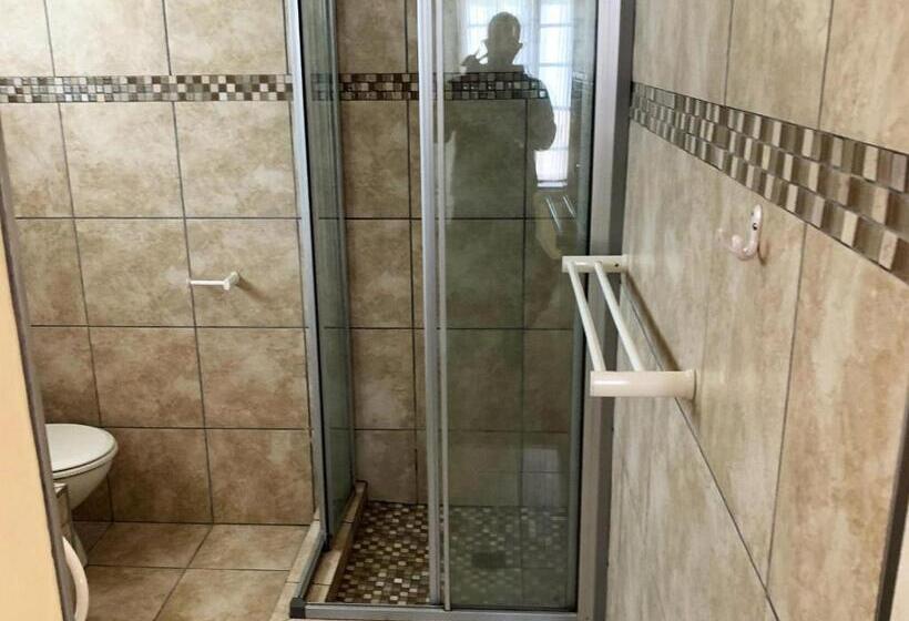 مبيت وإفطار Green Pastures Guesthouse