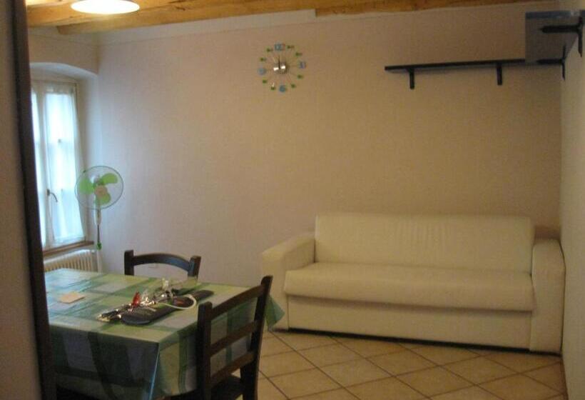 تختخواب و صبحانه Zaffiro Blu Airport