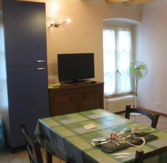 تختخواب و صبحانه Zaffiro Blu Airport