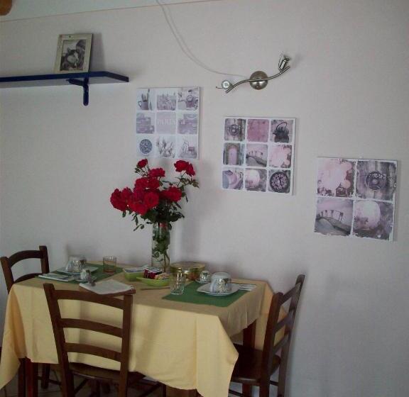 تختخواب و صبحانه Zaffiro Blu Airport