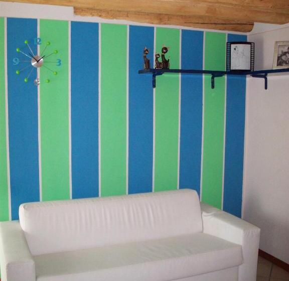 تختخواب و صبحانه Zaffiro Blu Airport