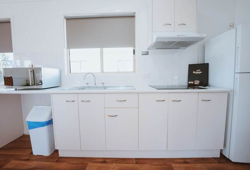 Big4 Breeze Holiday Parks   Bargara