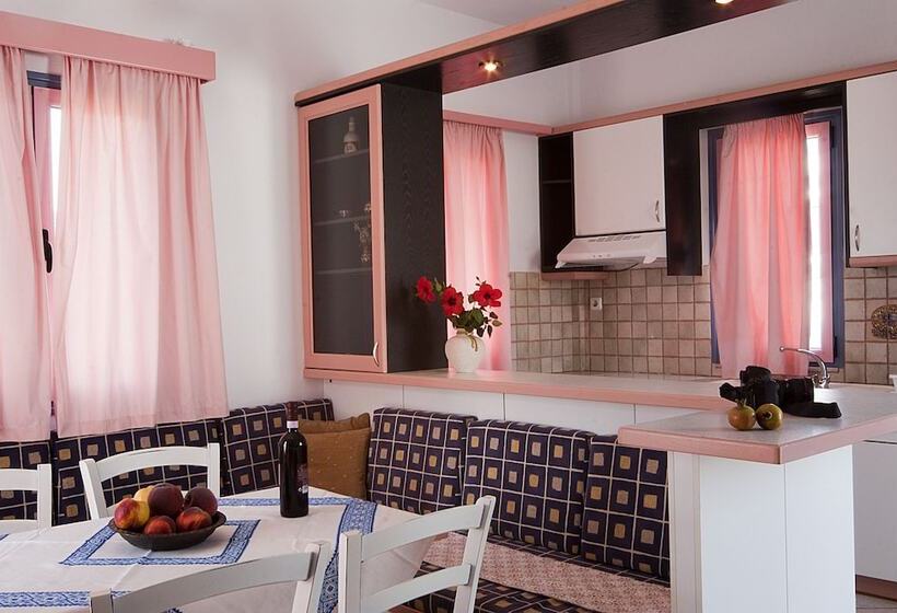 Cybele Suites & Apartments