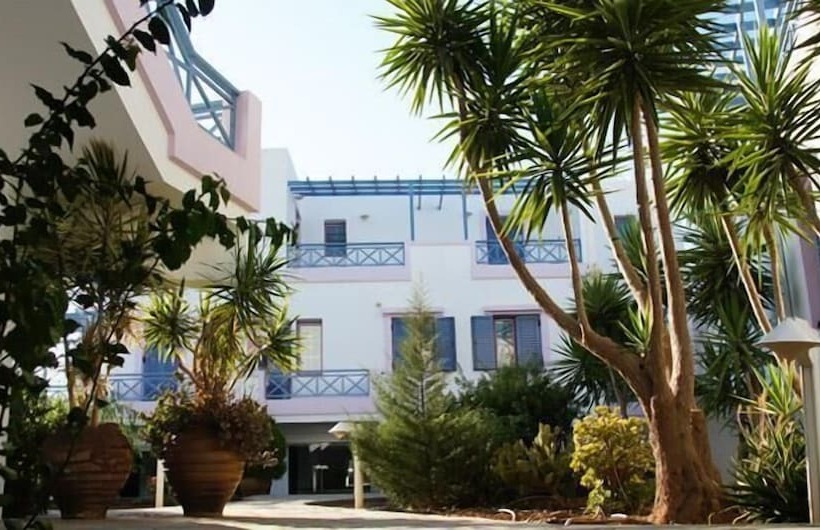 Cybele Suites & Apartments