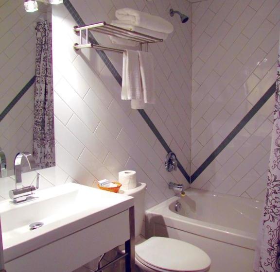 Dundas Apartments & Suites