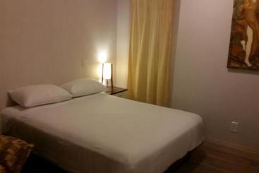 Dundas Apartments & Suites