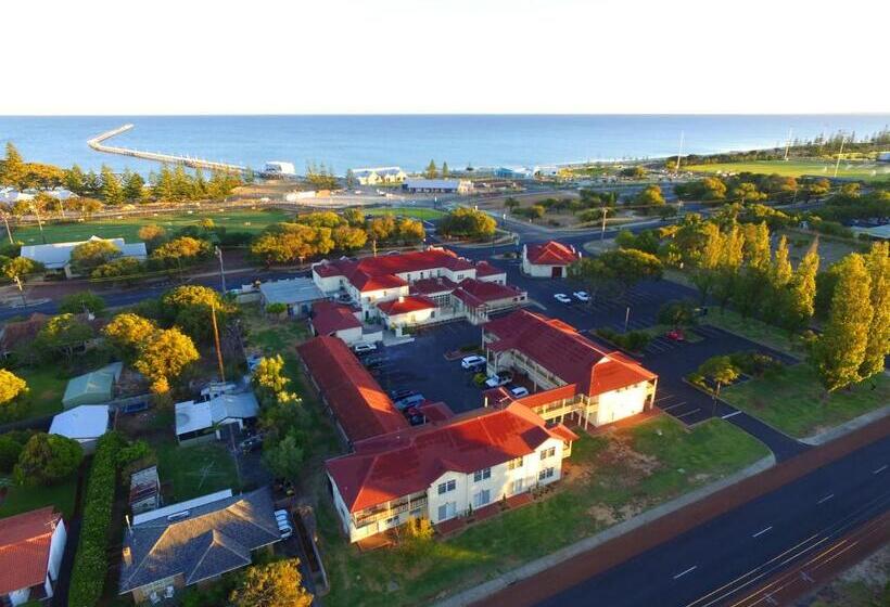 Esplanade Hotel Busselton