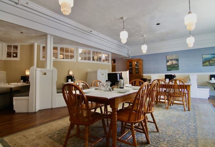 Хостел Frankfort & Restaurant