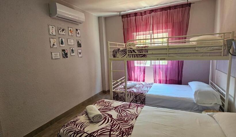 Hostal La Cabaña