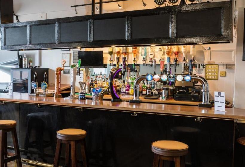 Хостел The White Hart