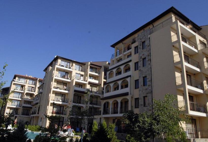 هتل Apartment Tourist Complex Rose Village