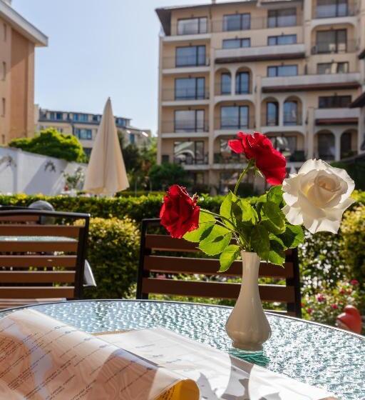 호텔 Apartment Tourist Complex Rose Village