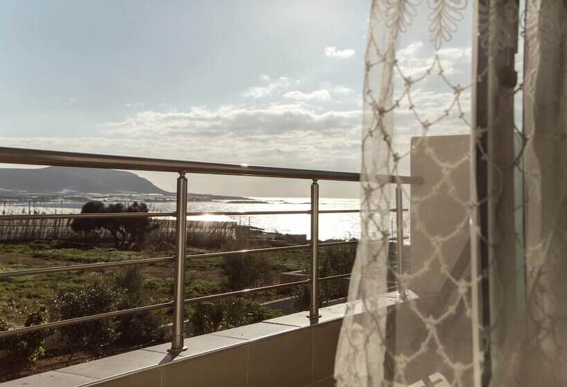 בית מלון כפרי Aqua Marine