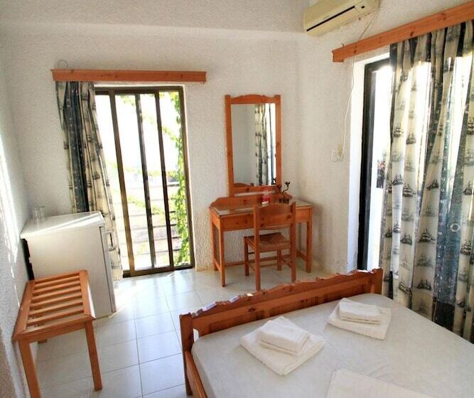 בית מלון כפרי Aqua Marine