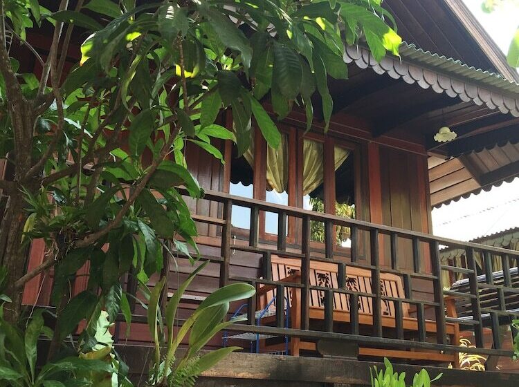 酒店 Baan Kong Homestay