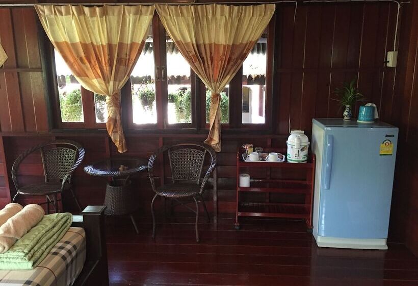 هتل Baan Kong Homestay