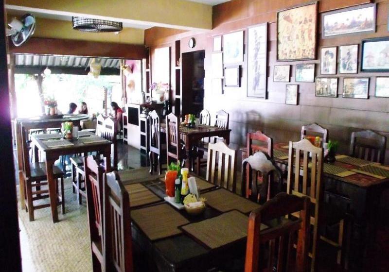 호텔 Baan Tawan Guesthouse