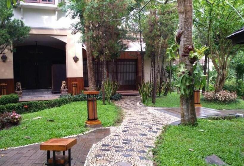 酒店 Baanplaidoi Resort