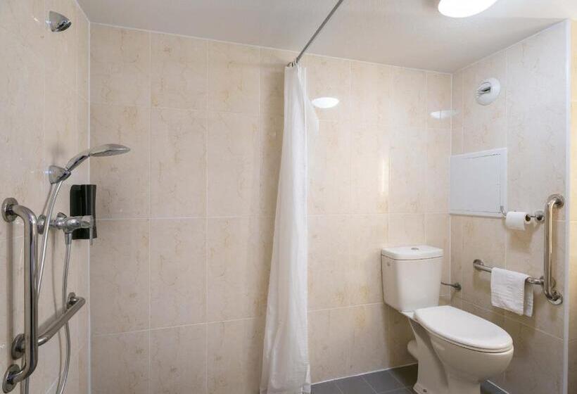 B&b Hotel Lorient Lanester