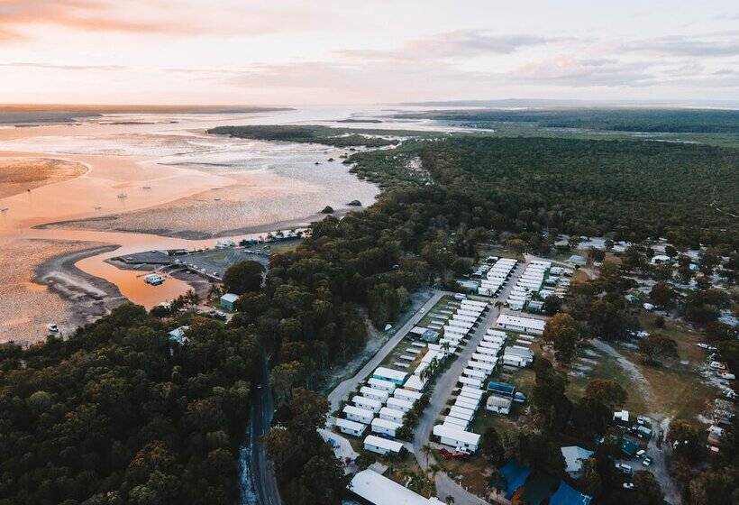 هتل Big4 Breeze Holiday Parks   Rainbow Beach