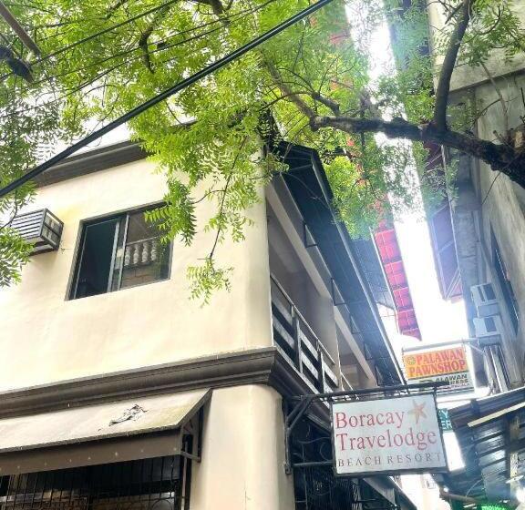 هتل Boracay Travelodge Beach Resort