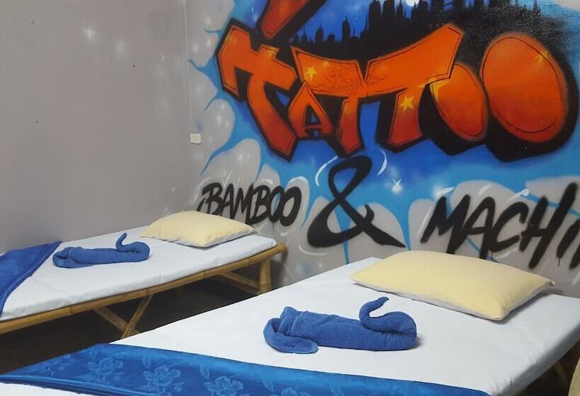 호텔 Cashewnut Tree Resort