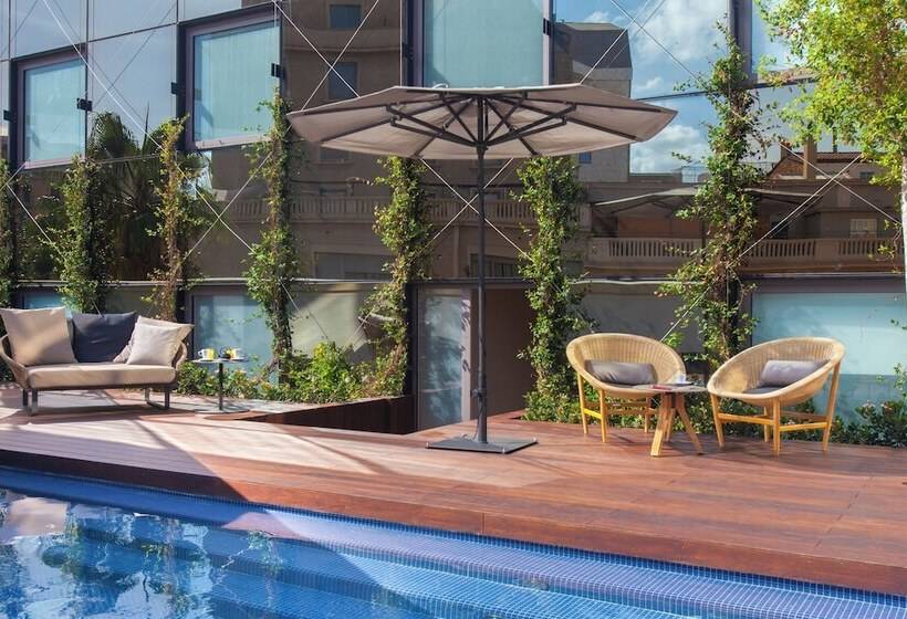 Отель Eurostars Barcelona Central