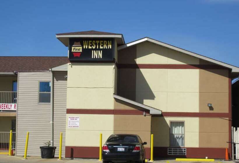 فندق First Western Inn   Fairmont City