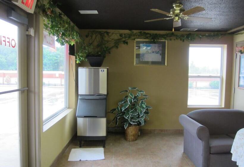 فندق First Western Inn   Fairmont City