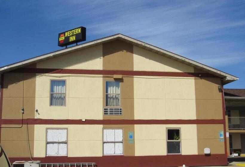 فندق First Western Inn   Fairmont City