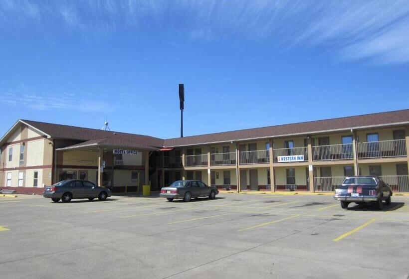 فندق First Western Inn   Fairmont City