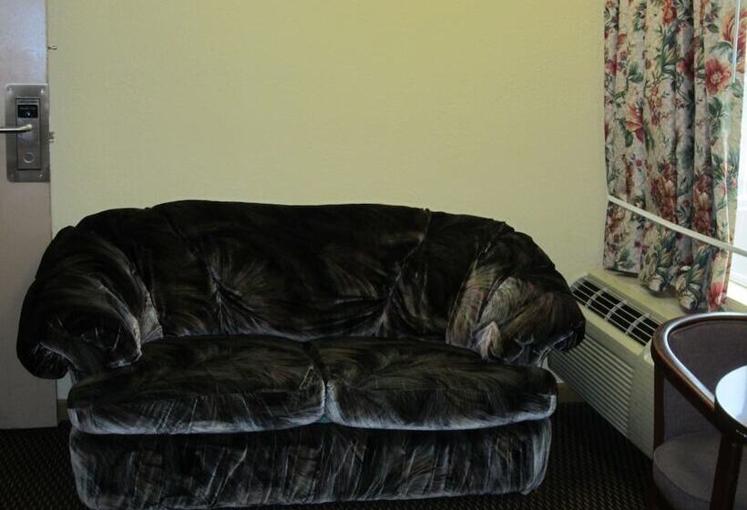 فندق First Western Inn   Fairmont City