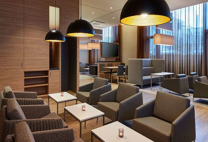 هتل Hampton By Hilton Berlin City Centre Alexanderplatz