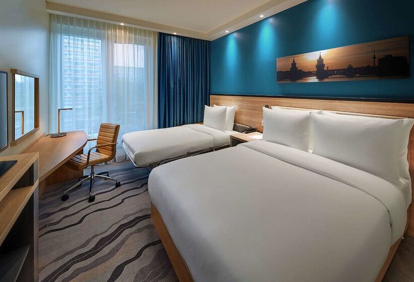 هتل Hampton By Hilton Berlin City Centre Alexanderplatz