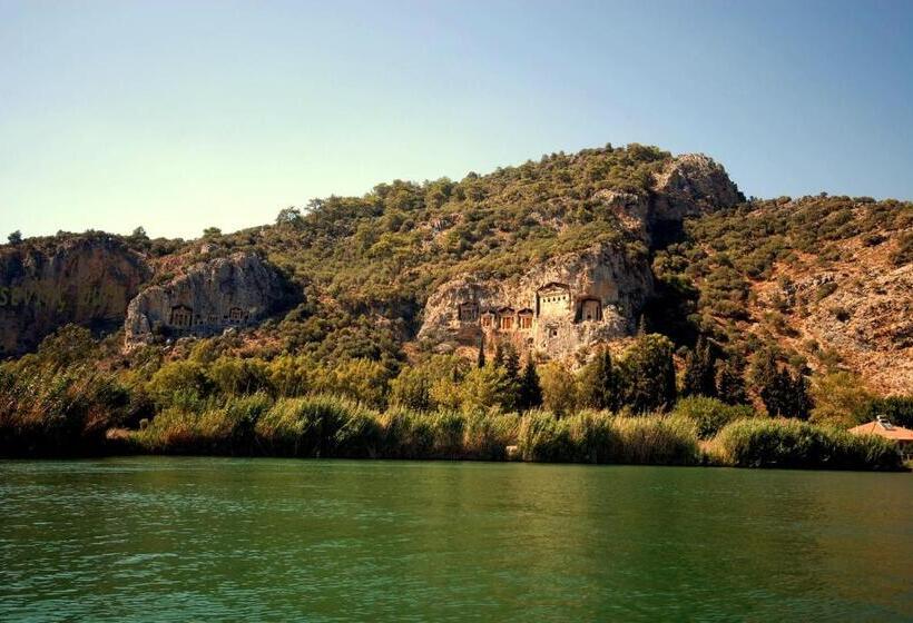 Отель Happy Caretta