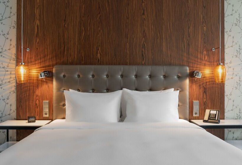 Отель Hilton Saint Petersburg Expoforum