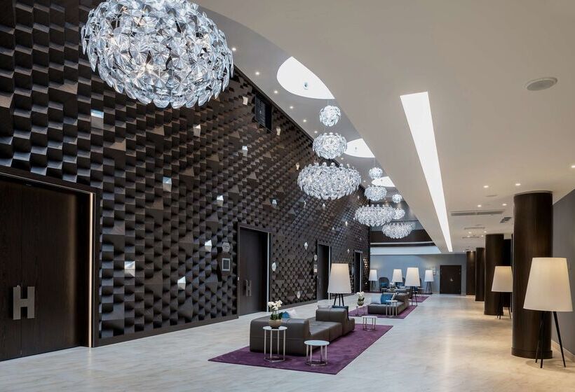 Отель Hilton Saint Petersburg Expoforum