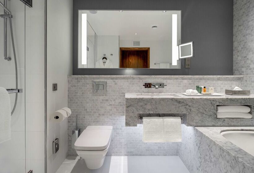 Отель Hilton Saint Petersburg Expoforum